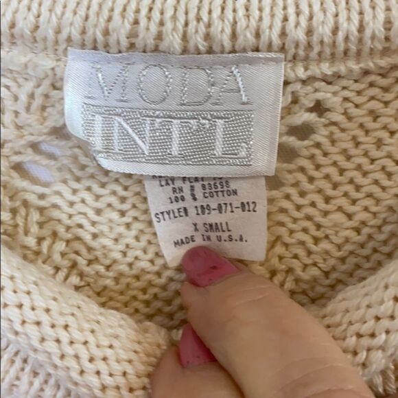 Mode International Cropped Sweater - Picture 5 of 9